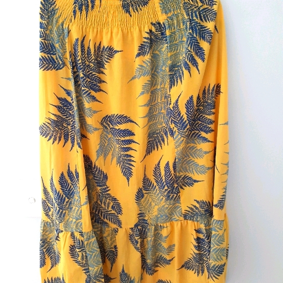 Temt Top and skirt - Picture 6 of 11